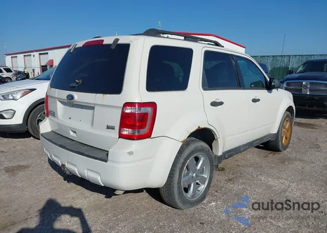 2012 Ford Escape Xlt z USA, uszkodzony, nr VIN 1FMCU9DG1CKB07799